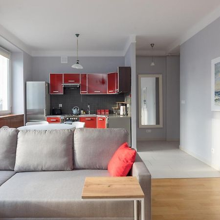 Metro Raclawicka Red Apartment Warsaw Exterior photo