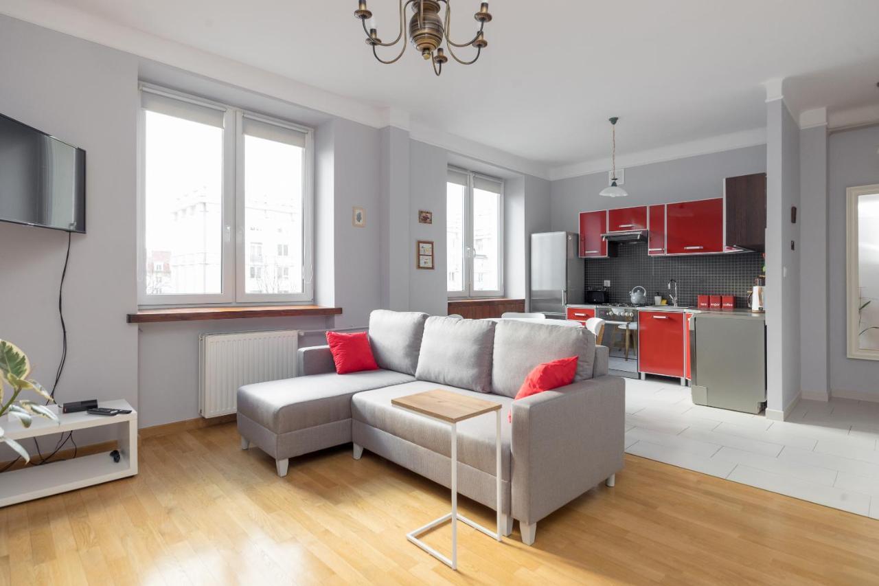 Metro Raclawicka Red Apartment Warsaw Exterior photo