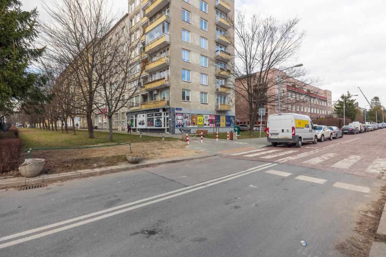 Metro Raclawicka Red Apartment Warsaw Exterior photo